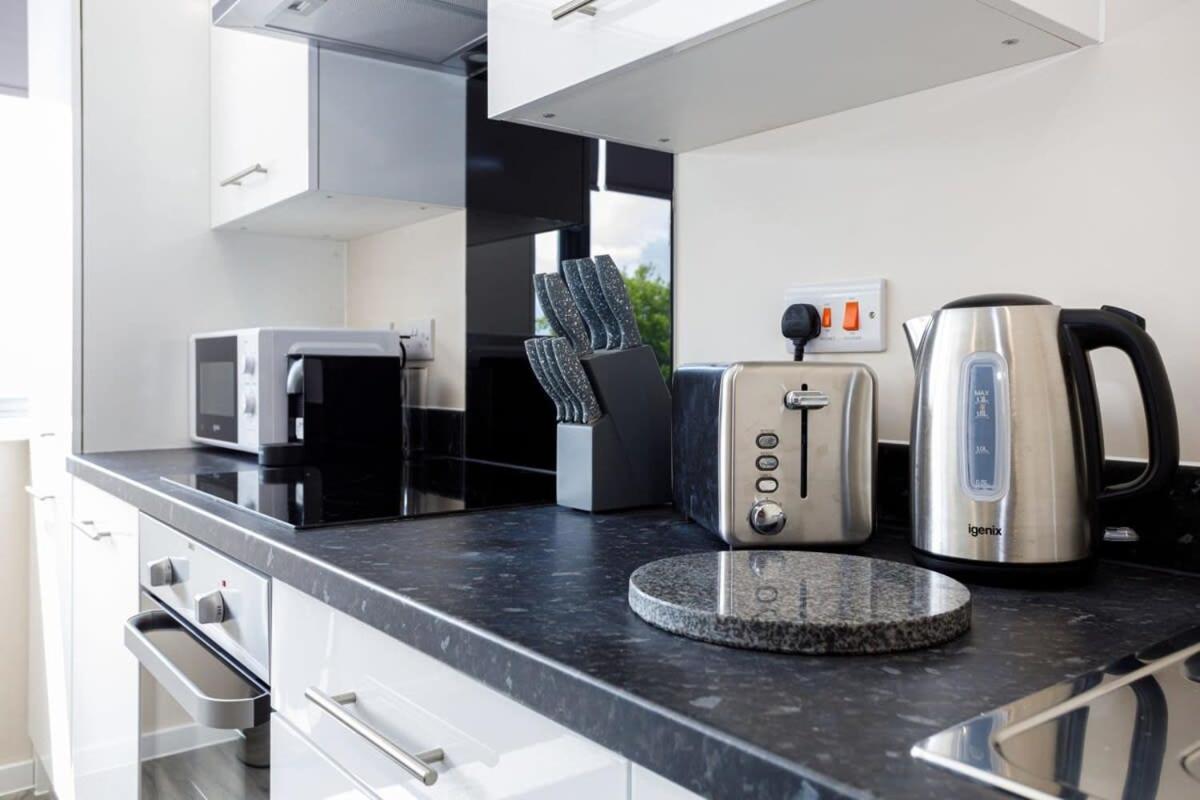 Modern And Stylish 1 Bed Apartment Manchester Bagian luar foto