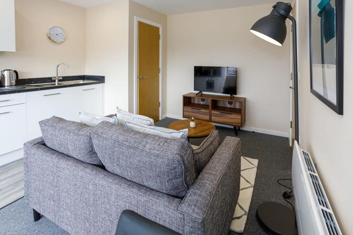 Modern And Stylish 1 Bed Apartment Manchester Bagian luar foto